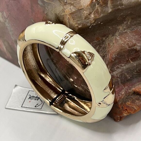 White Enamel Geometric Pattern Accented with Clear Crystals in Gold Hinged NWT - Picture 5 of 10